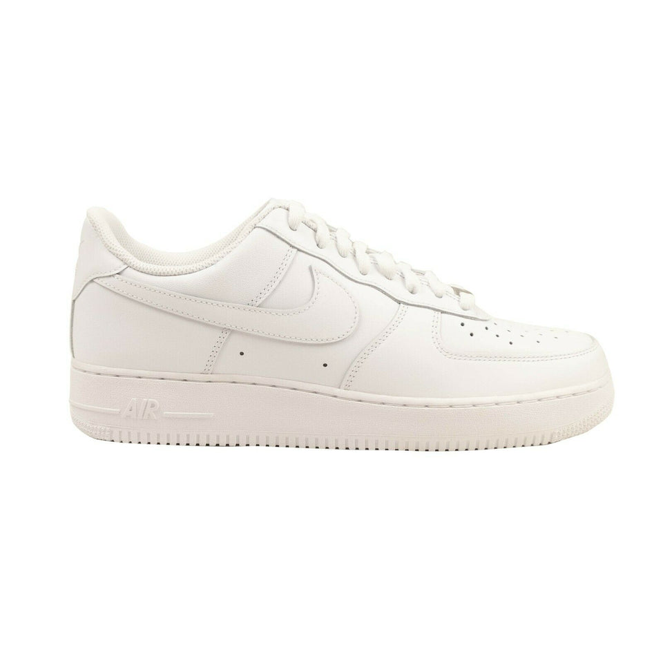 White Air Force 1 '07 Lace Up Sneakers