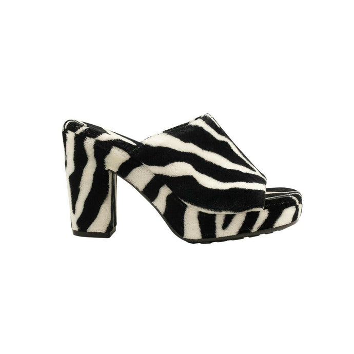 Black And White Carpet Zebra Gleam Sandals